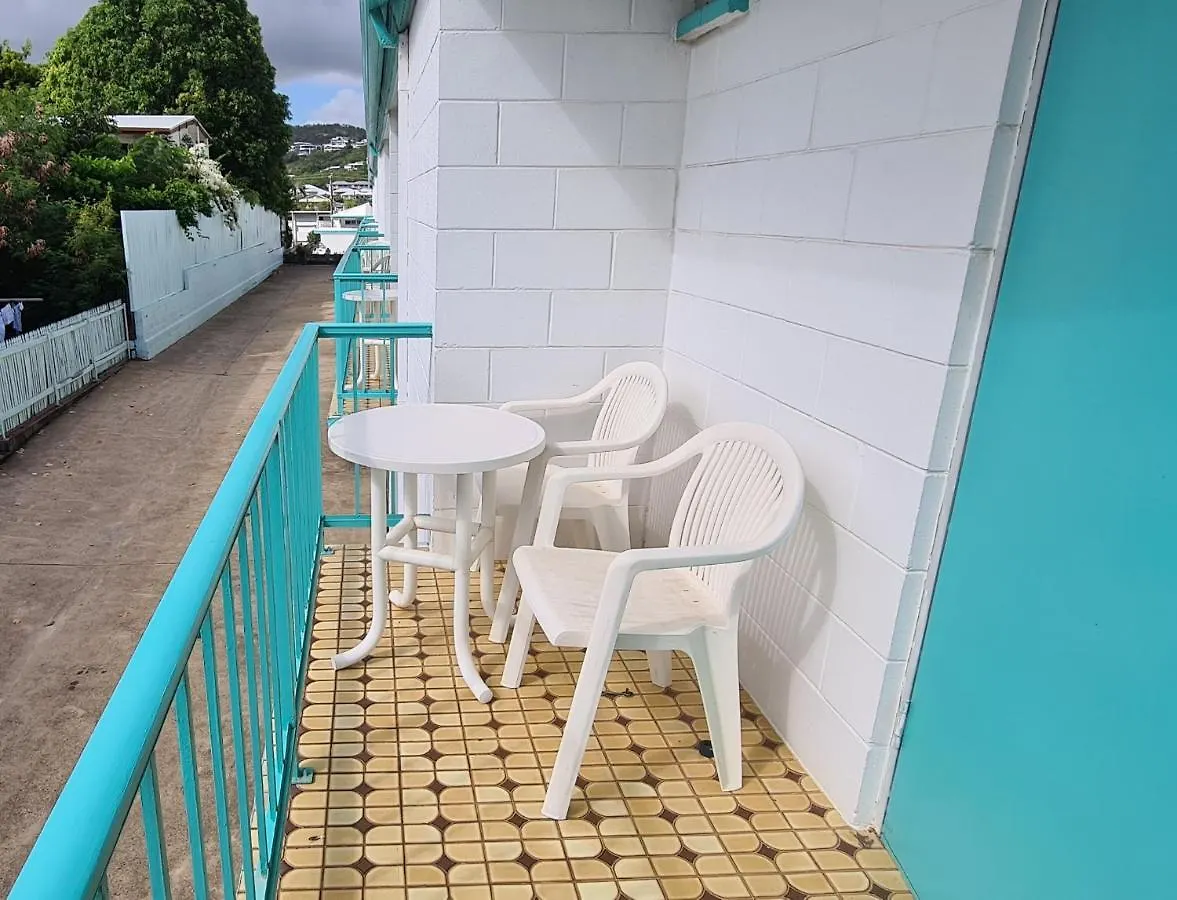 Emthree Seaside Apartments Townsville