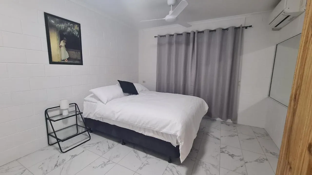 Emthree Seaside Apartments Townsville Australia